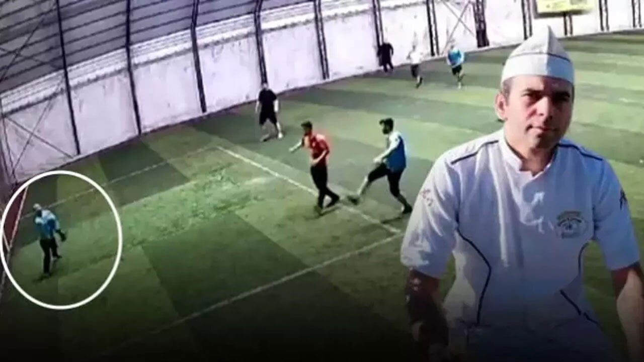 Halı sahada top çarptı, öldü