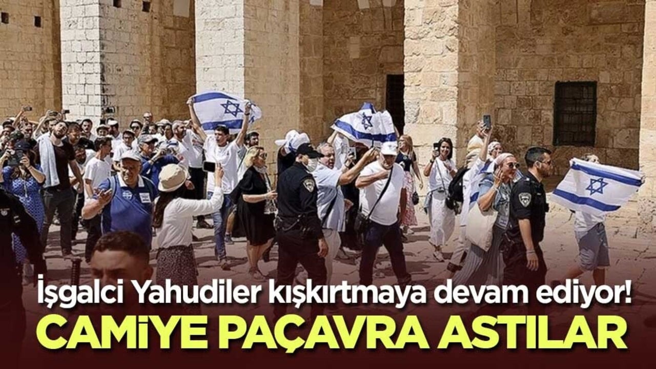 İşgalci Yahudiler kışkırtmaya devam ediyor! Camiye paçavra astılar