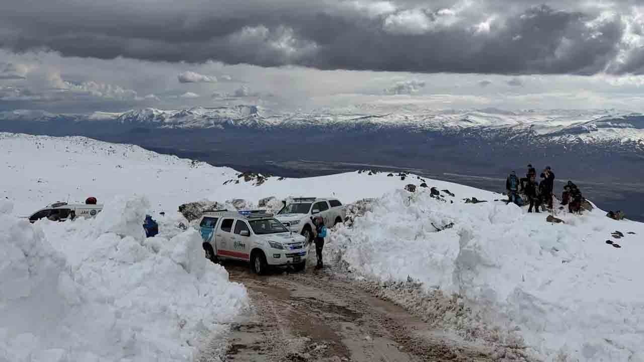 Kayıp kadın dağcı alarmı: Ağrı Dağı’nda arama çalışması başlatıldı