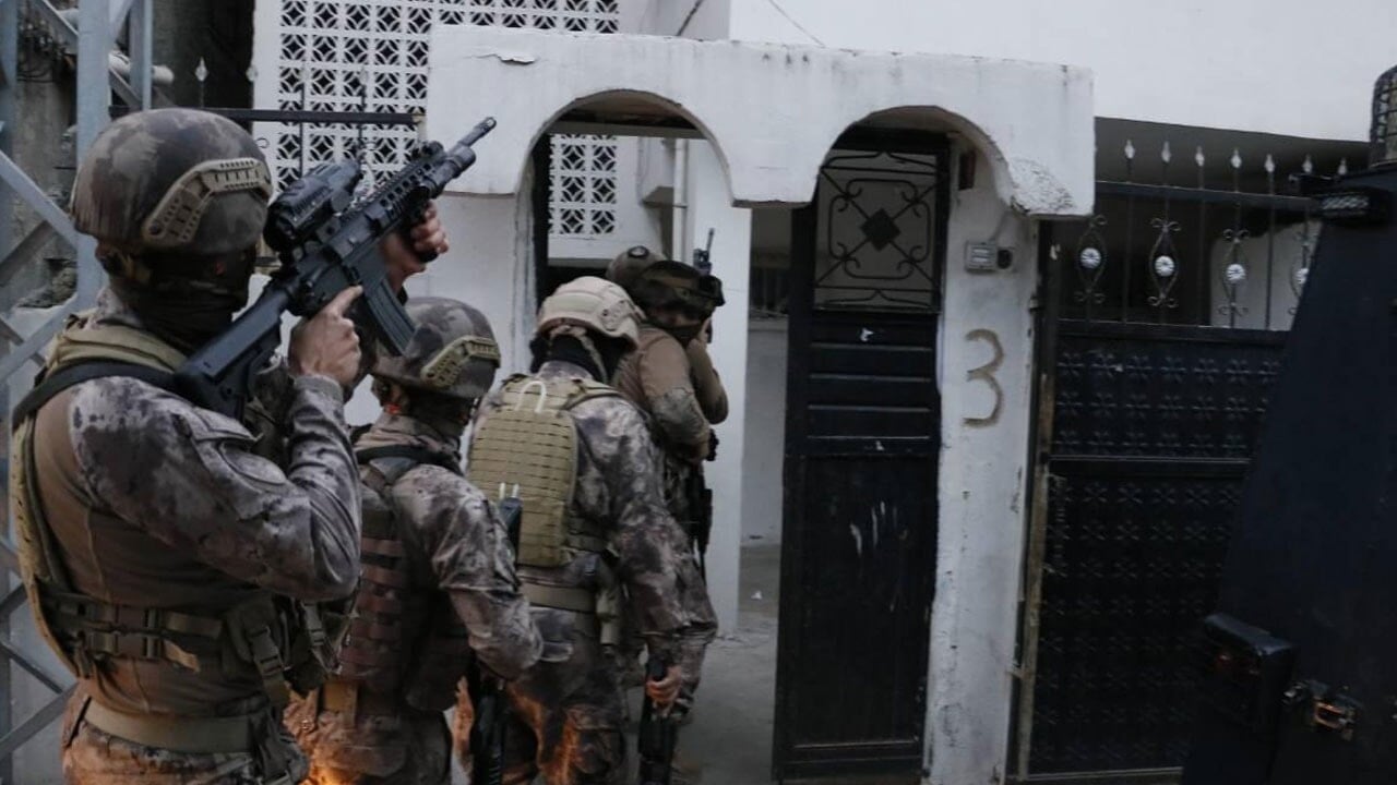 Yalova’da DEAŞ operasyonu: 1 tutuklama, 7 sınır dışı