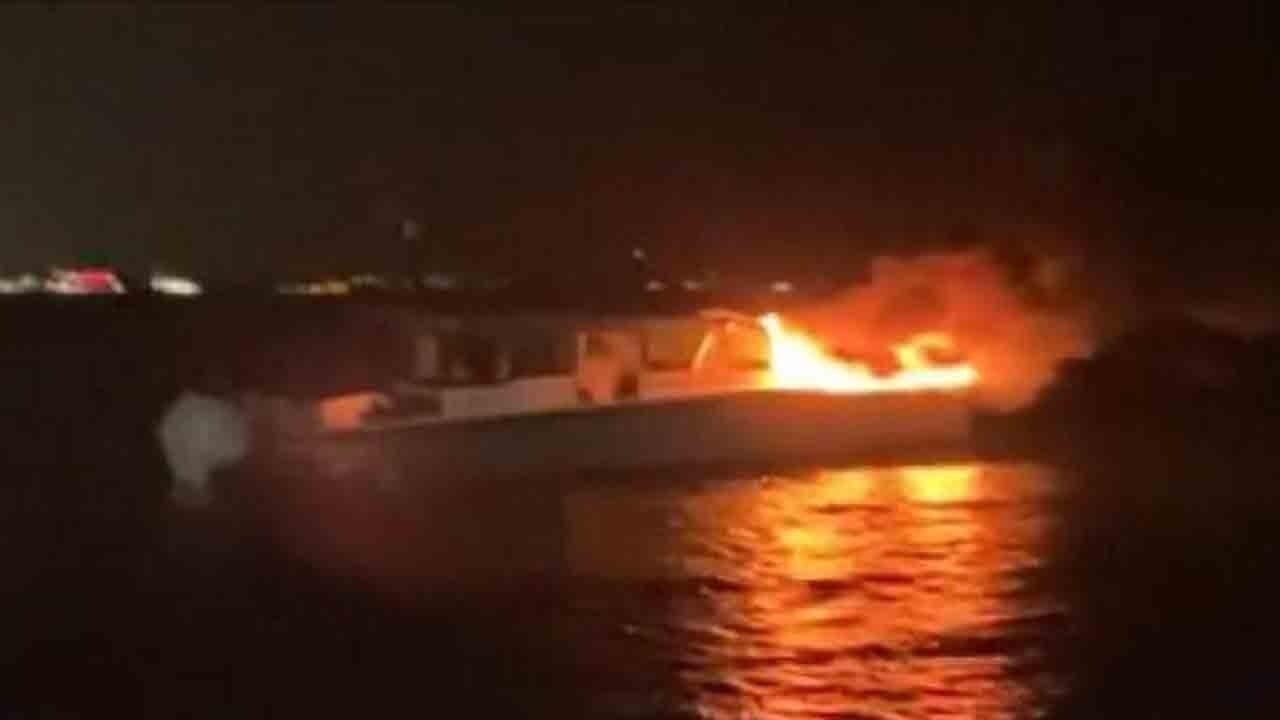 Yanan teknedeki 4 vatandaş kurtarıldı!