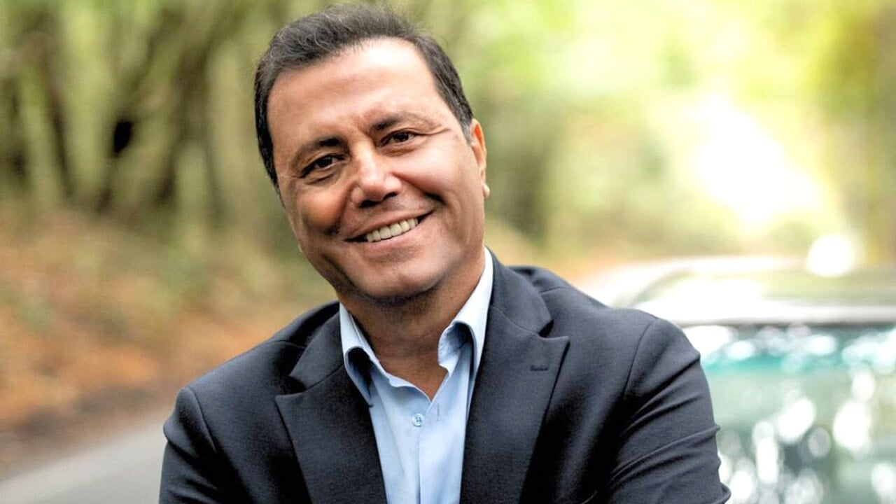 Yeğeninin böbreğiyle yeniden doğdu: Orhan Hakalmaz sahnelere döndü