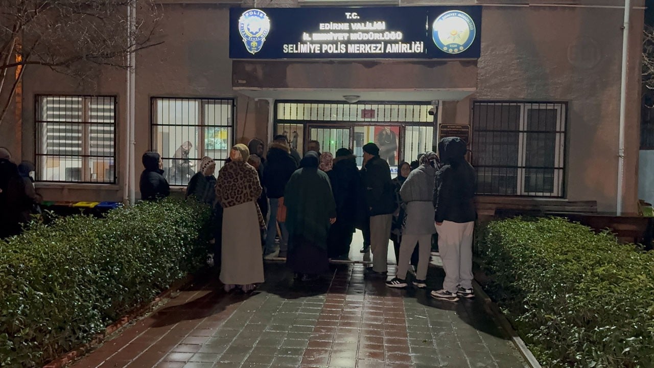 17 kişi binlerce dolarını kaptırdı! Umre hayali dolandırıcılara takıldı