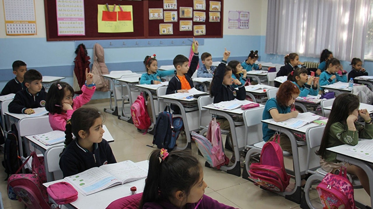 28 Ekim okullar tatil mi? 28 Ekim yarım gün mü, 29 Ekim hangi gün?