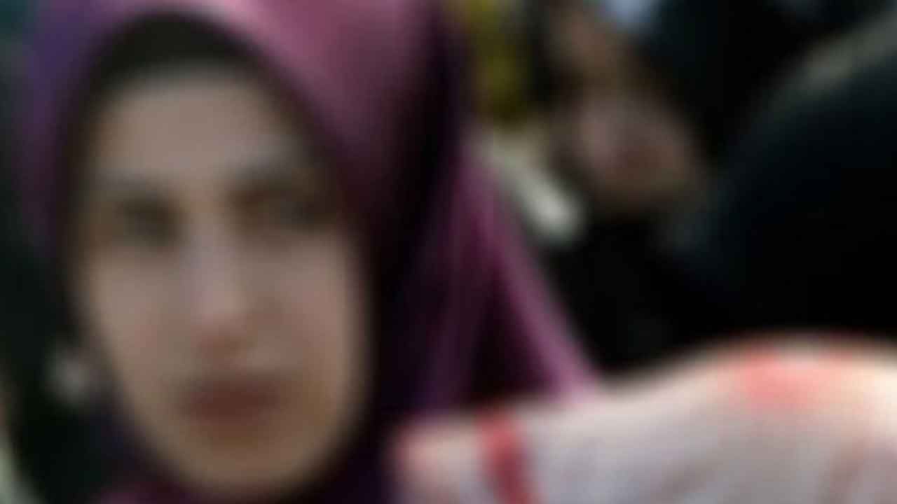 28 Şubat zihniyeti hortladı! Küçük yaştaki yavrumuzun inancına saldıran sözde öğretmen hakkında karar verildi