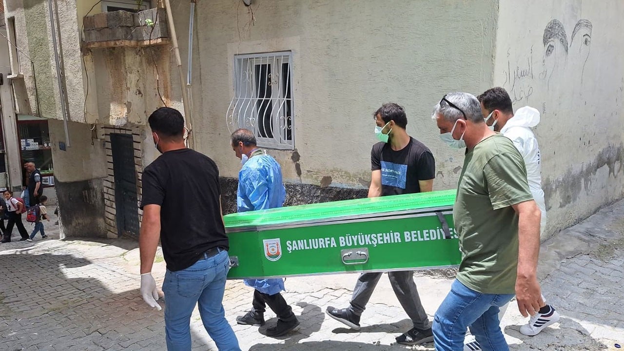 3 gündür haber alınamıyordu! Evden kökü kokular yükseldi