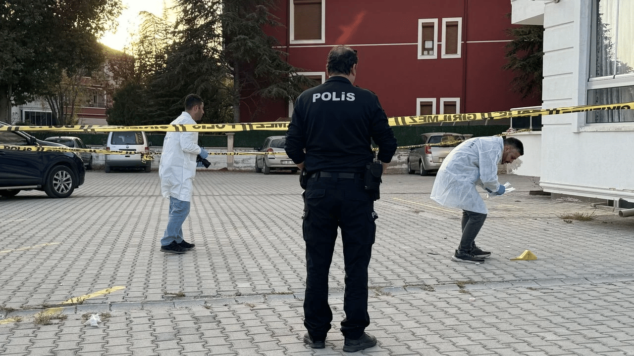 5. kattan düşen kadın öldü!