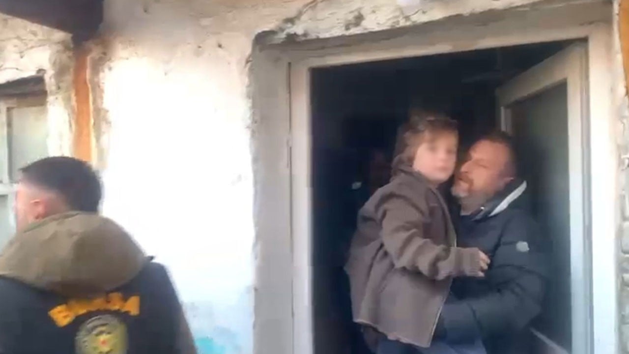 7 yıl sonra kurtarıldı! Kaçırılan çocuk harabe evde bulundu