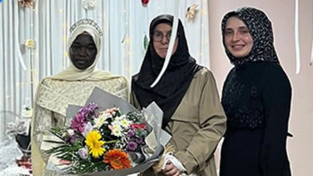 8 ayda hafız oldu: Sudanlı tıp öğrencisinin azmi Türkiye’yi gururlandırdı