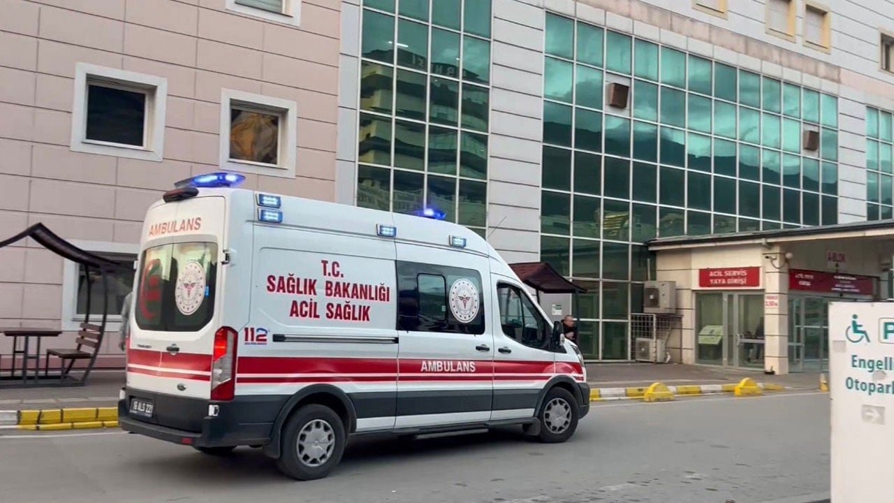 8 öğrenci hastanelik oldu! Bu kez zehirlenme haberi Bursa'dan