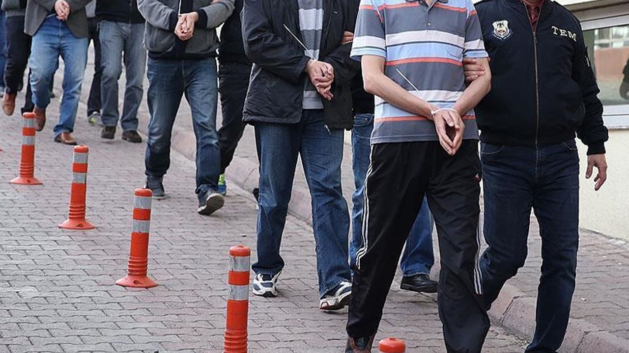 80 kişilik yeni paket! FETÖ’ye rahat yok