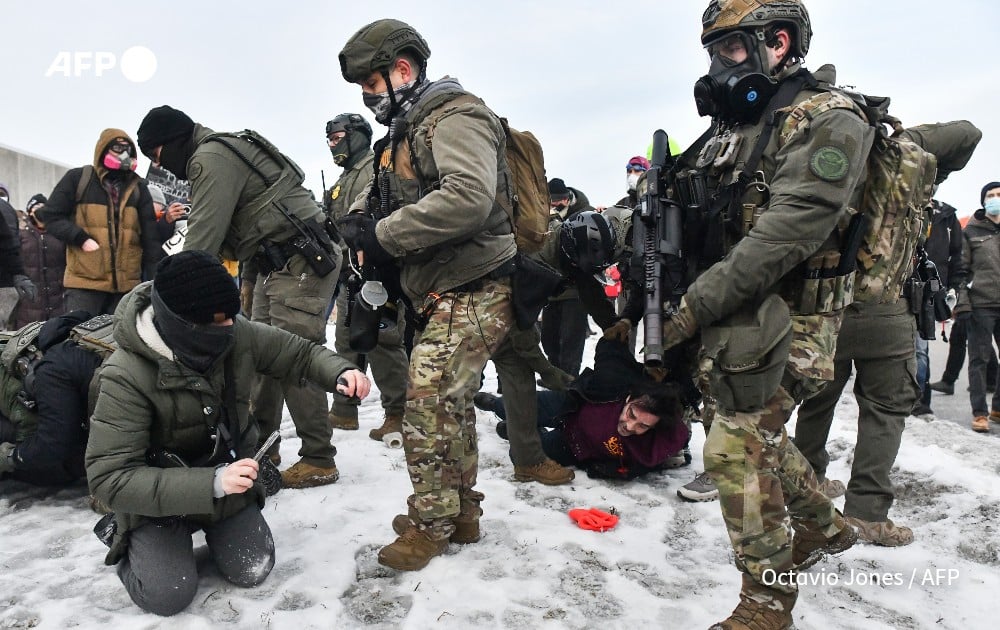 ABD’de ICE polisi dehşeti sokakları karıştırdı: Minneapolis'te 30 gözaltı!