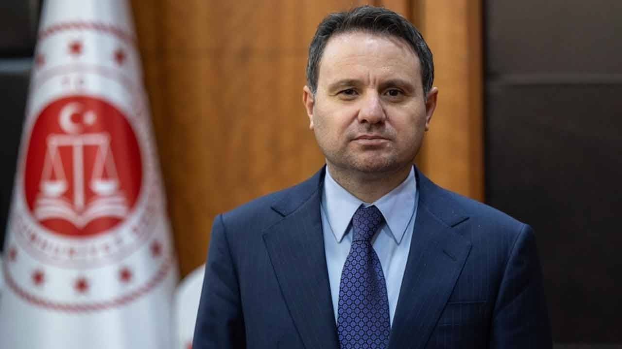 Bakan Gürlek adeta destan yazıyor! Rekor derece sanal bahis sitesinin fişi çekildi