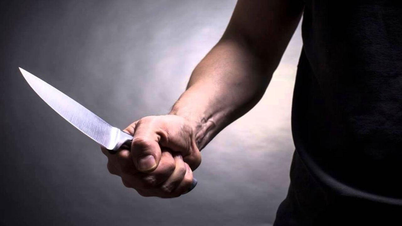 Adana'da korkunç olay! Kız kardeşinin yanında gördüğü şahsı katletti