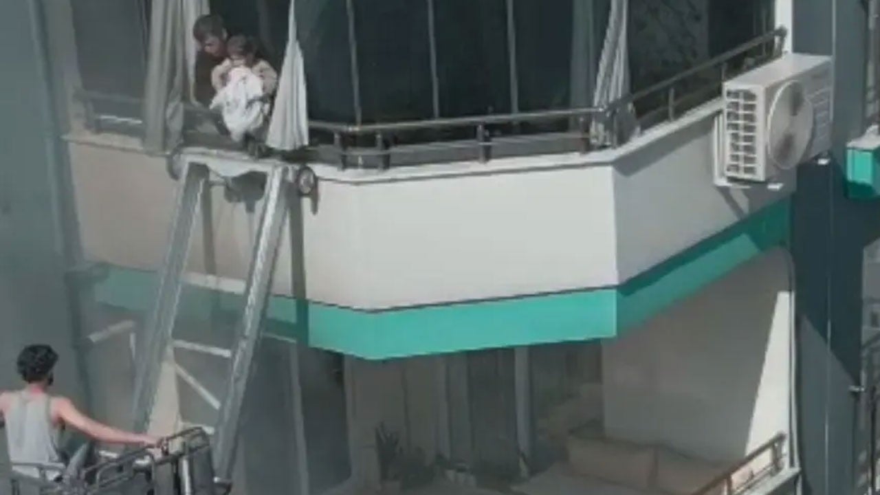 Adana’da şaşırtan olay! ‘Canım sıkıldı evi yaktım'