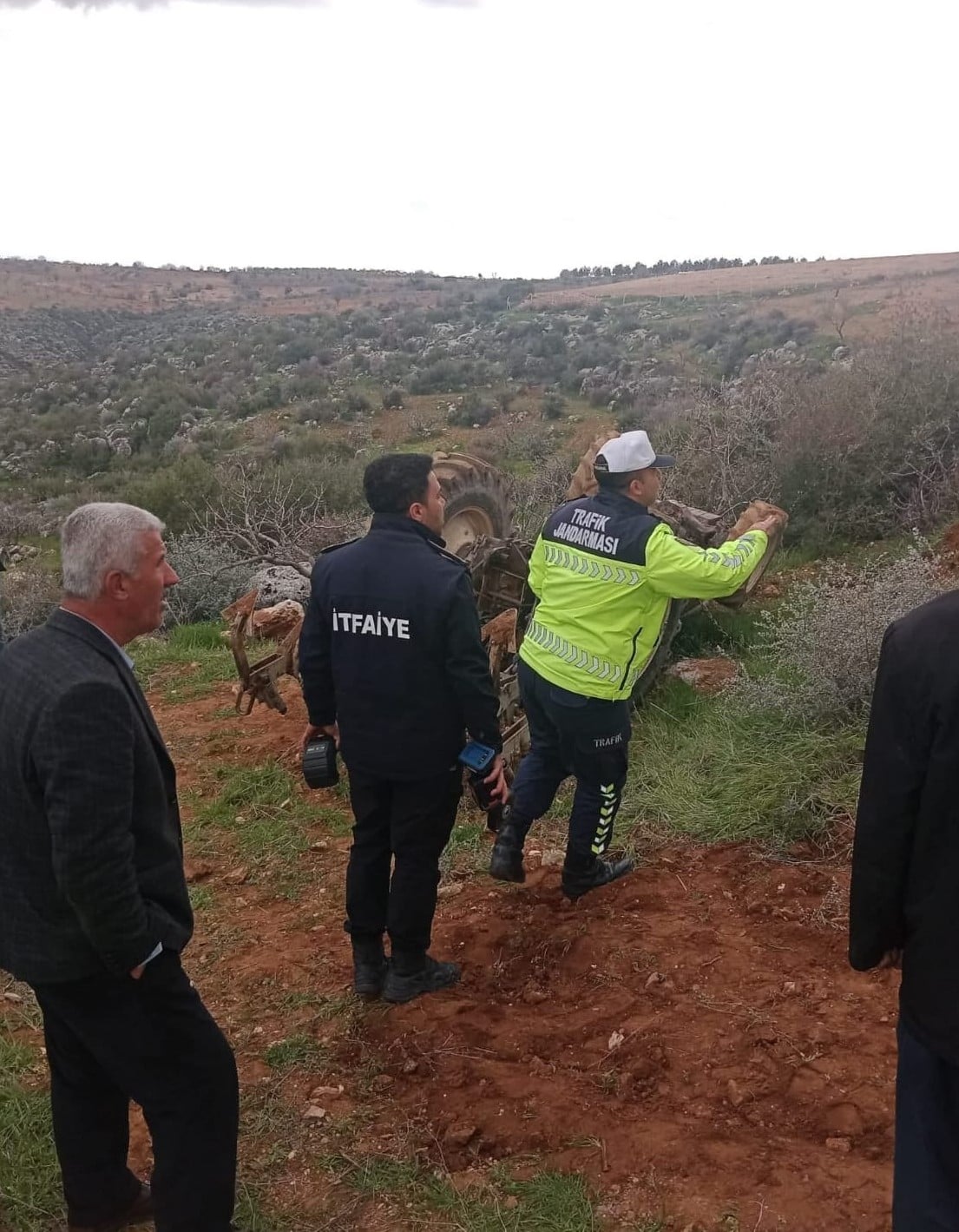 Adıyaman'da devrilen traktörün sürücüsü öldü