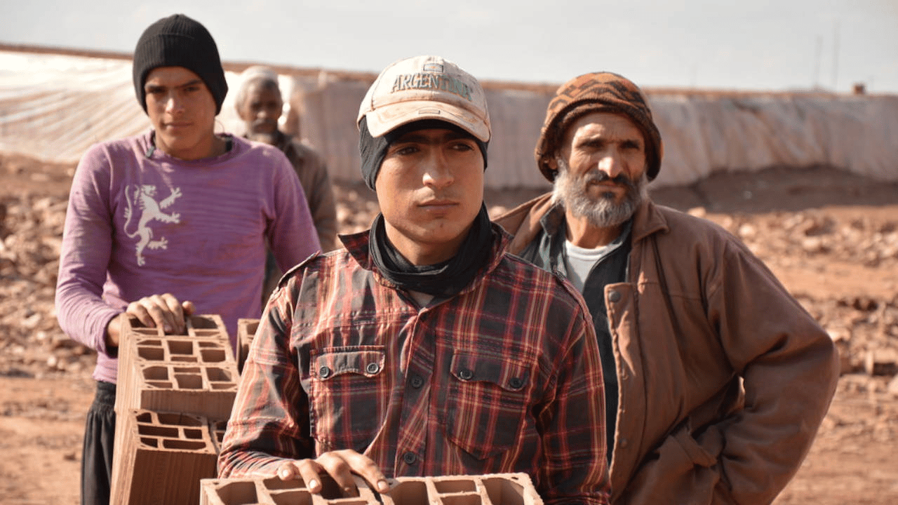 Afgan göçmenler İran'ı terk ediyor