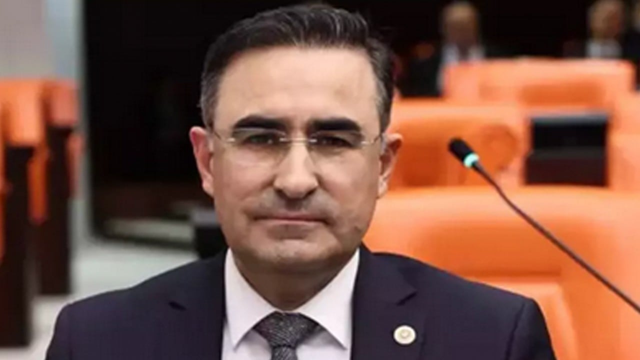 AK Parti Afyonkarahisar Milletvekili Hasan Arslan, Ramazan Bayramı dolayısıyla bir mesaj yayımladı