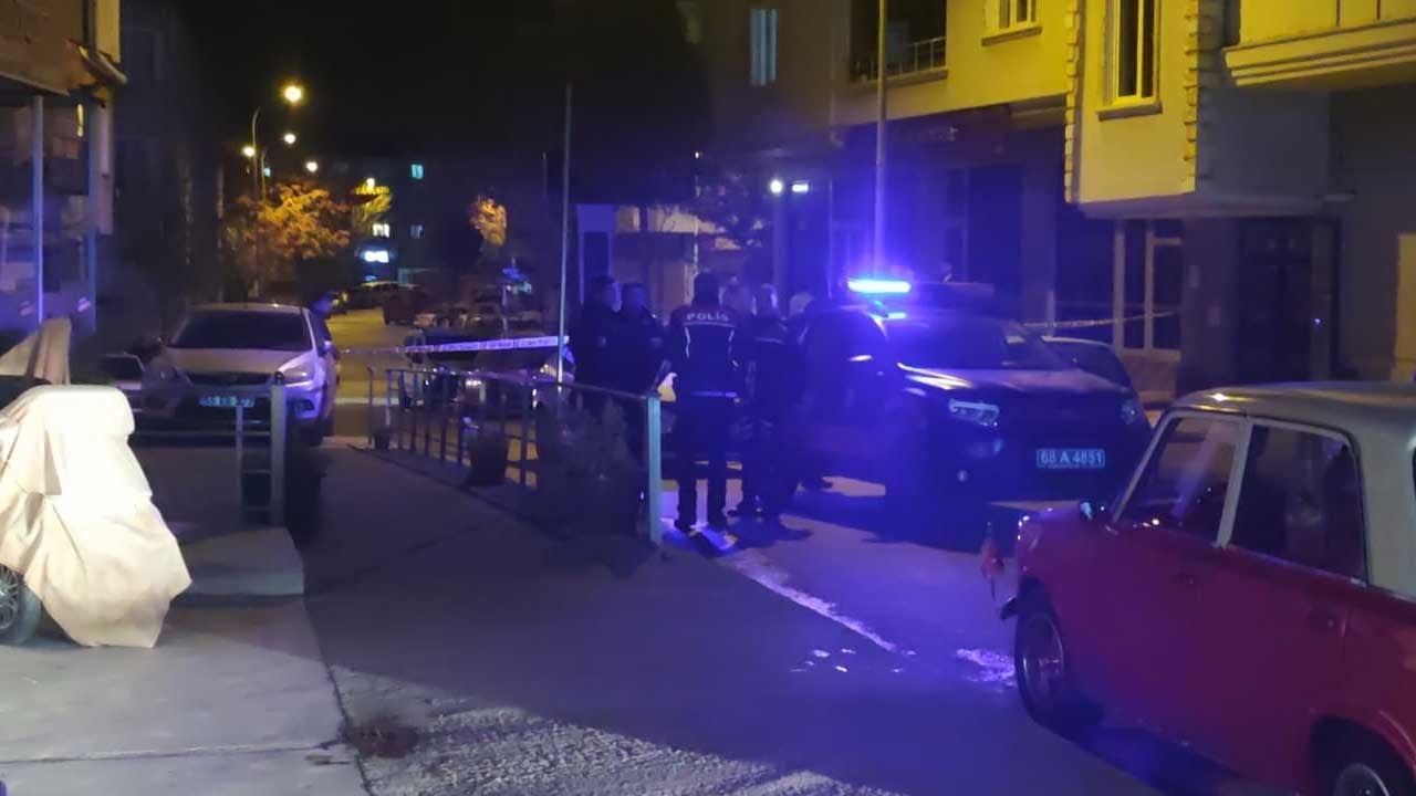 Aksaray’da satırlı kavga: 39 yaşındaki adam ağır yaralandı