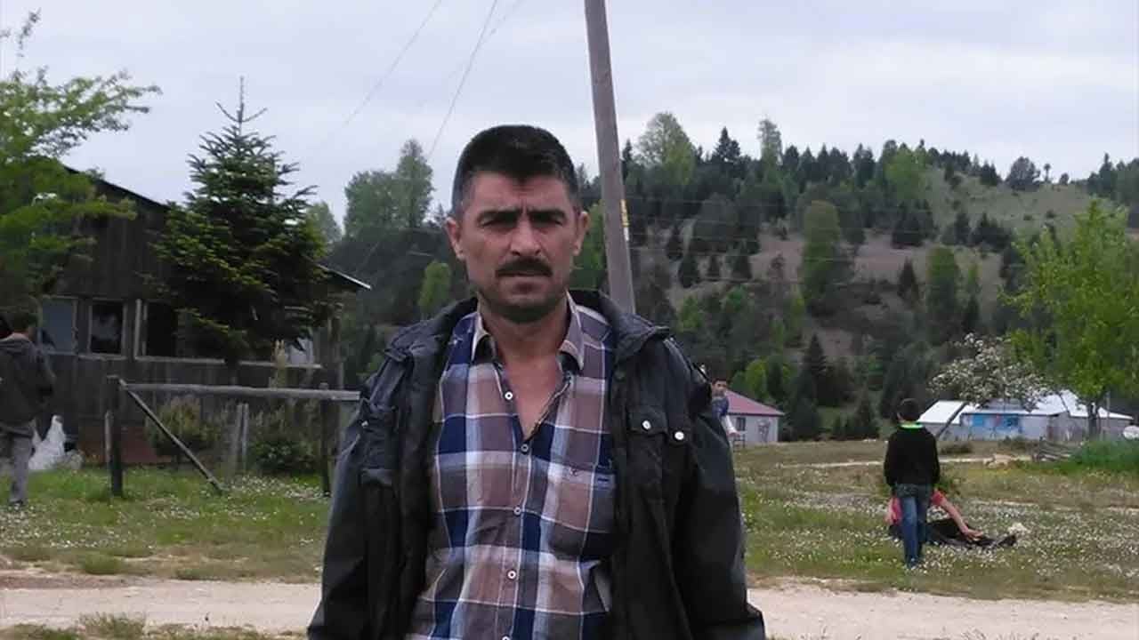 Akyazı'da iş yerinde acı veda! Fabrikada mesai başındayken ansızın fenalaşan işçi, geçirdiği kalp kriziyle hayatını kaybetti!