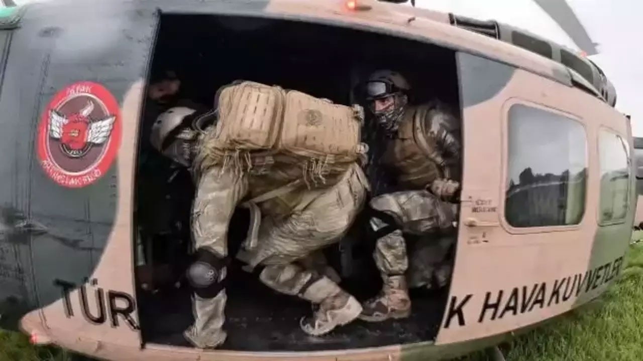 Aldıkları eğitime herkes dayanamaz! Seçkin birlikler göreve başladı