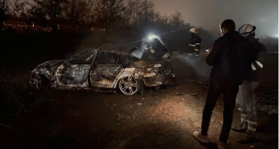 Alevlerin arasından son anda çıktılar