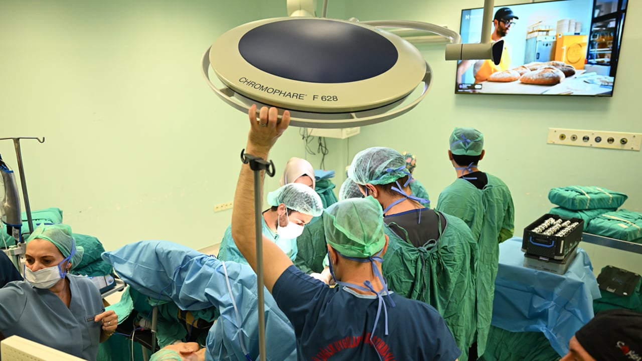 Ameliyat olurken İstanbul’u gezdi!