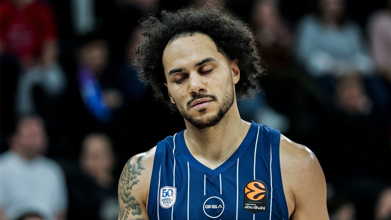 Anadolu Efes'e Shane Larkin şoku!