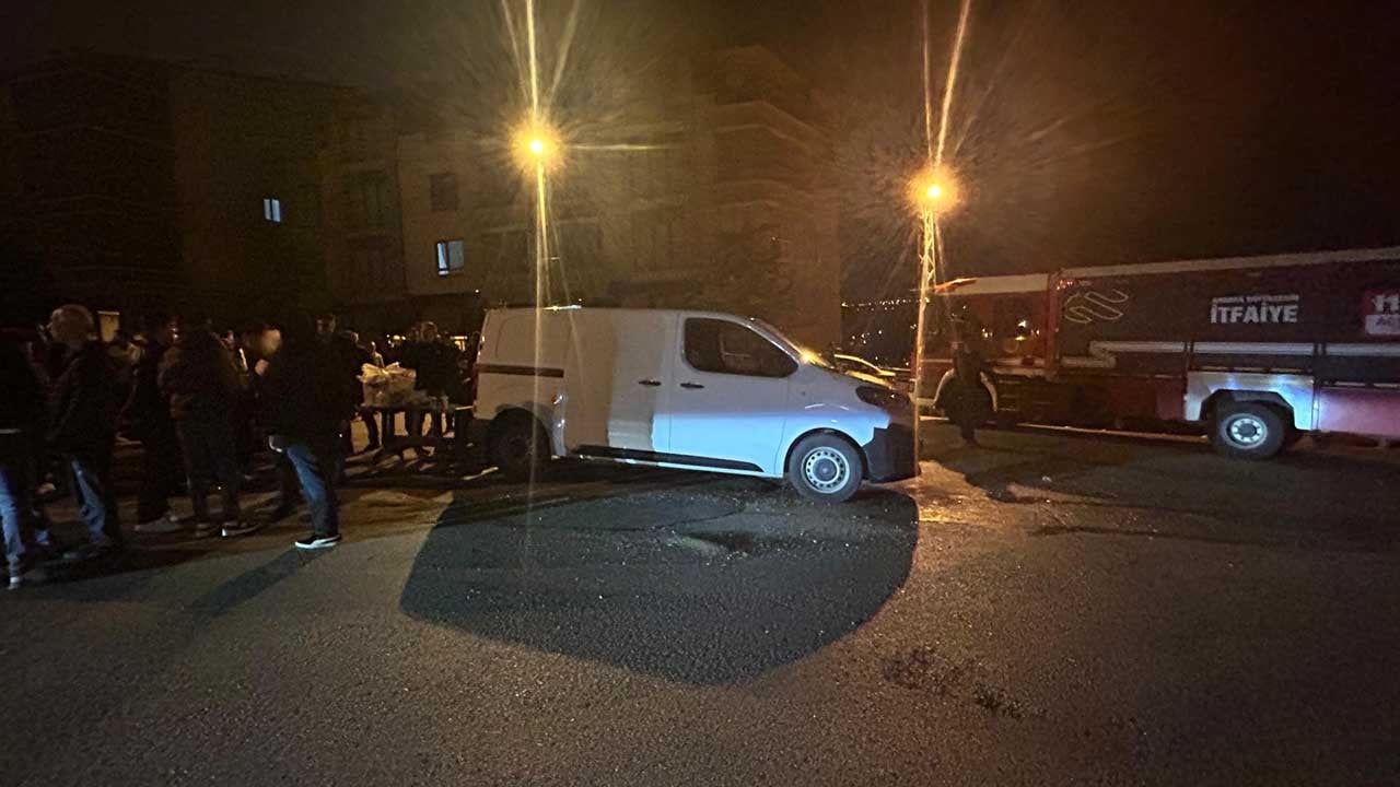 Ankara'da sağanak etkili oldu! Apartmanın istinat duvarı çöktü
