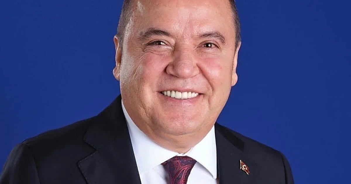 Antalya yolsuzluk davasında karar: Böcek baba-oğul için tutukluluk devam etti