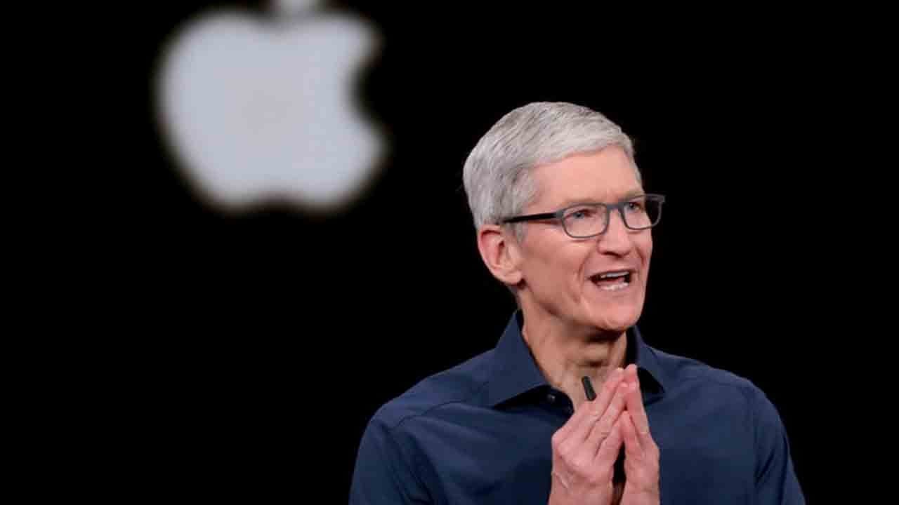 Apple CEO’su yine zirvede: Tim Cook’un yıllık kazancı bakın neymiş