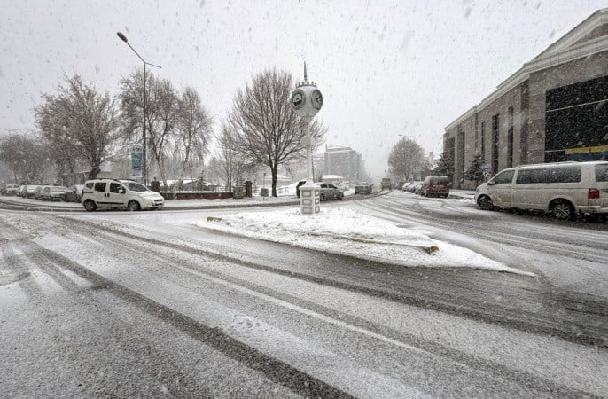 Ardahan'da eğitime kar engeli