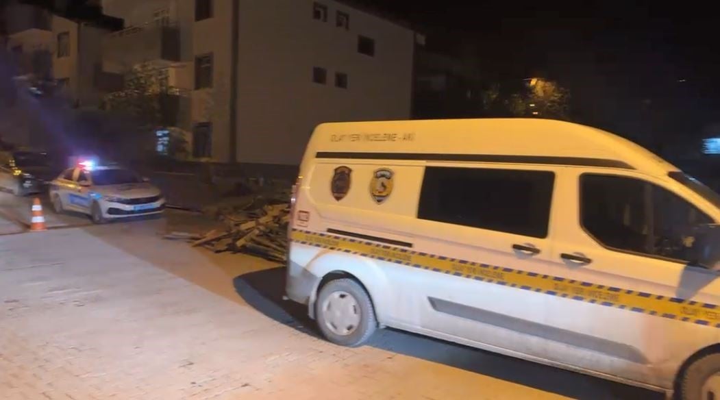 Ardanuç'ta talihsiz kaza: Merdivenden düşen yaşlı adam yaşamını yitirdi!