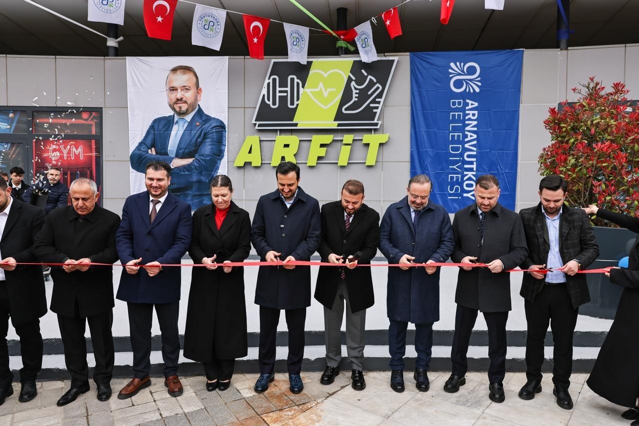 Arnavutköy’de Hizmet Yağmuru: 3 Yeni Tesis Açıldı, Vadipark Spor ve Yaşam Merkezi’nin Temeli Atıldı