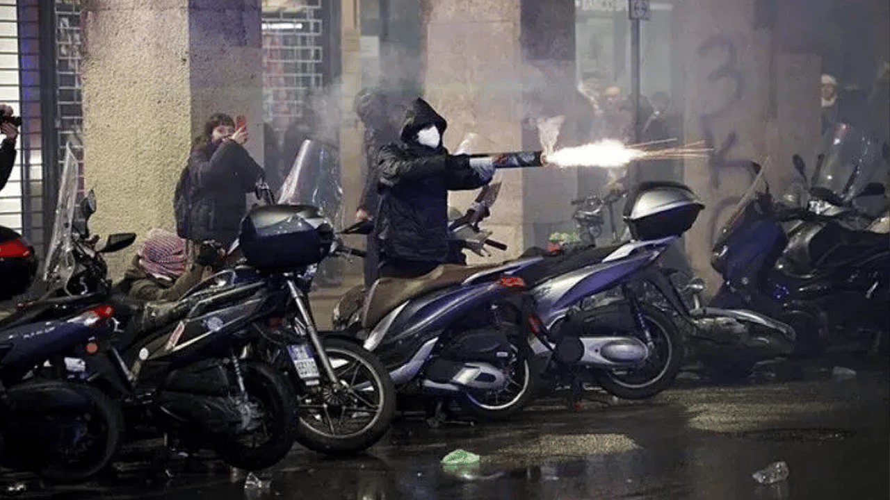 Avrupa'da Yahudi nefreti dinmiyor!