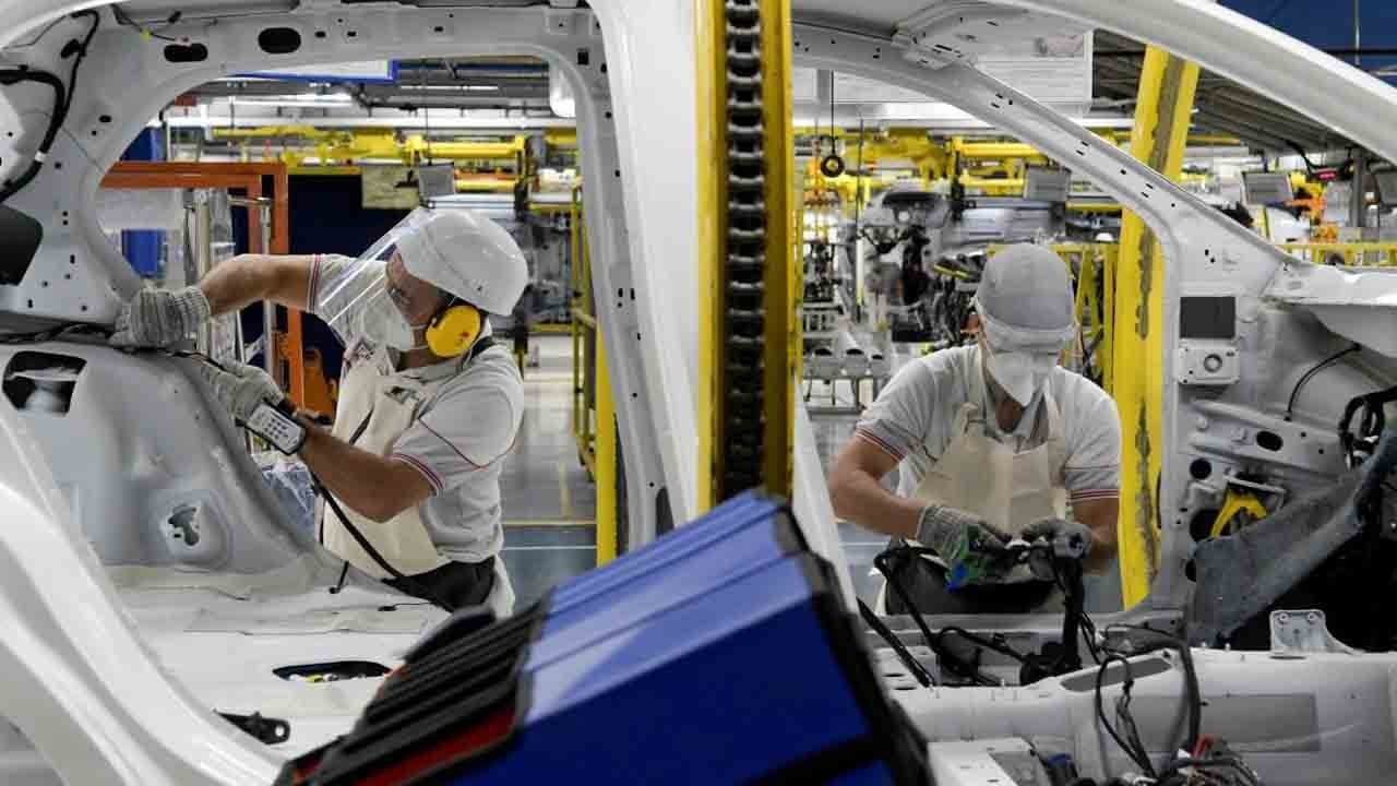 Avrupa’nın otomobil fabrikası: Kişi başına üretimde dünya lideri