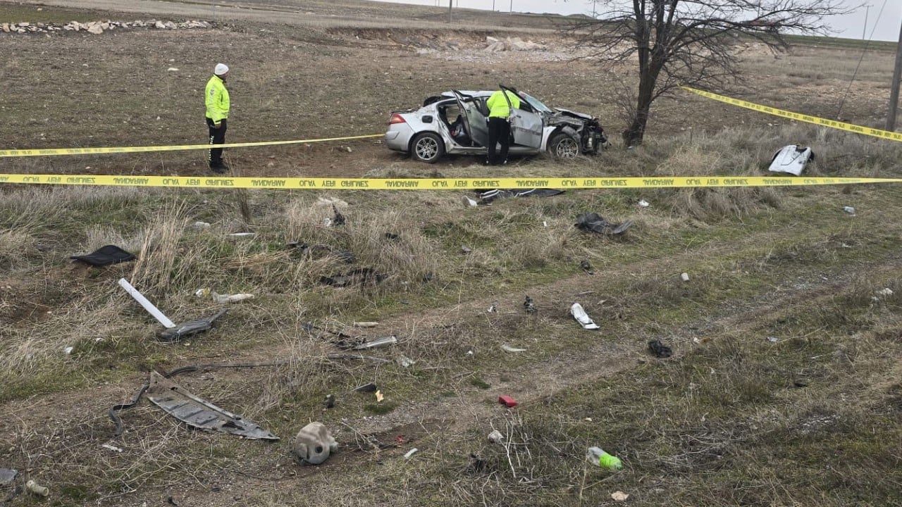 Baba öldü, anne ve 4 çocuk yaralandı! Bayram yolunda acı kaza