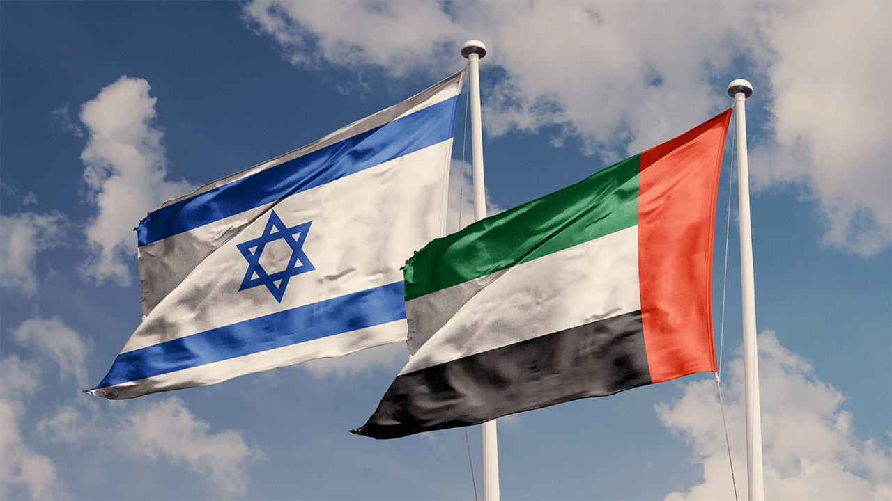 BAE İsrail'deki büyükelçiliğini taşıyor