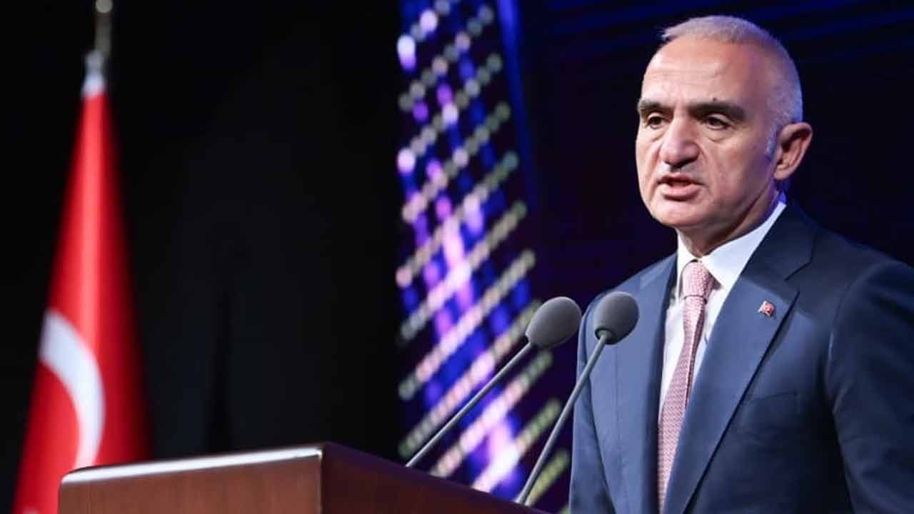 Bakan Ersoy: Bu milletin bağrından daha nice insan hazineleri çıkacak