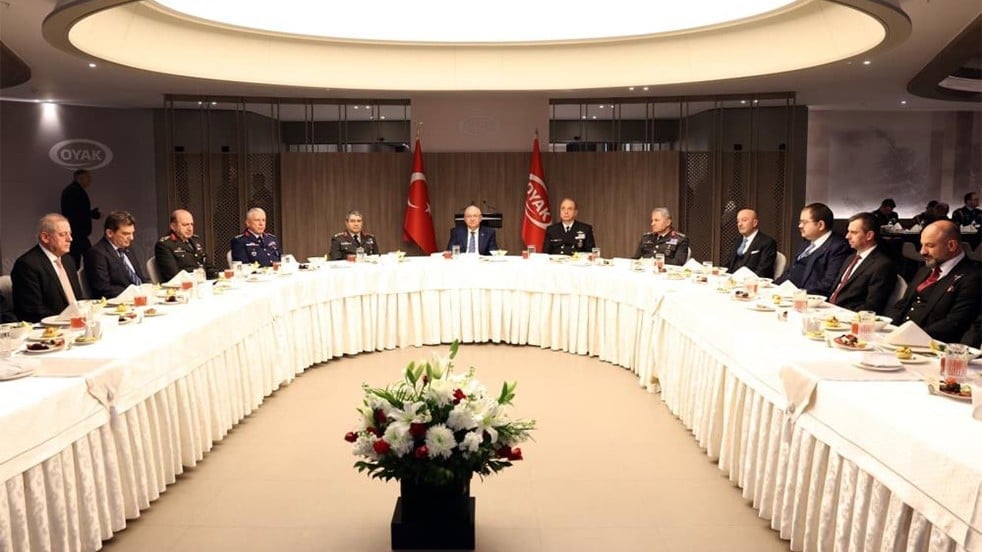 Bakan Güler ve Kuvvet Komutanları OYAK iftarına katıldı