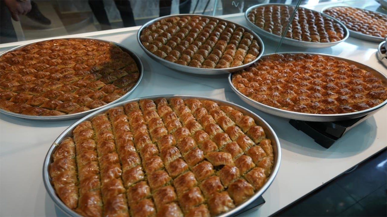 Baklava satışından her ay bir ev Şehitkamil Belediyesi'nden Tatlı Proje