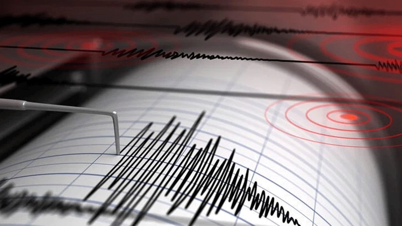 Balıkesir Sındırgı'da 4 şiddetinde deprem