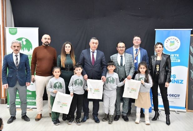 Başkan Geçit, '7 bin 300 öğrenciye sıfır atık eğitimi verdik'