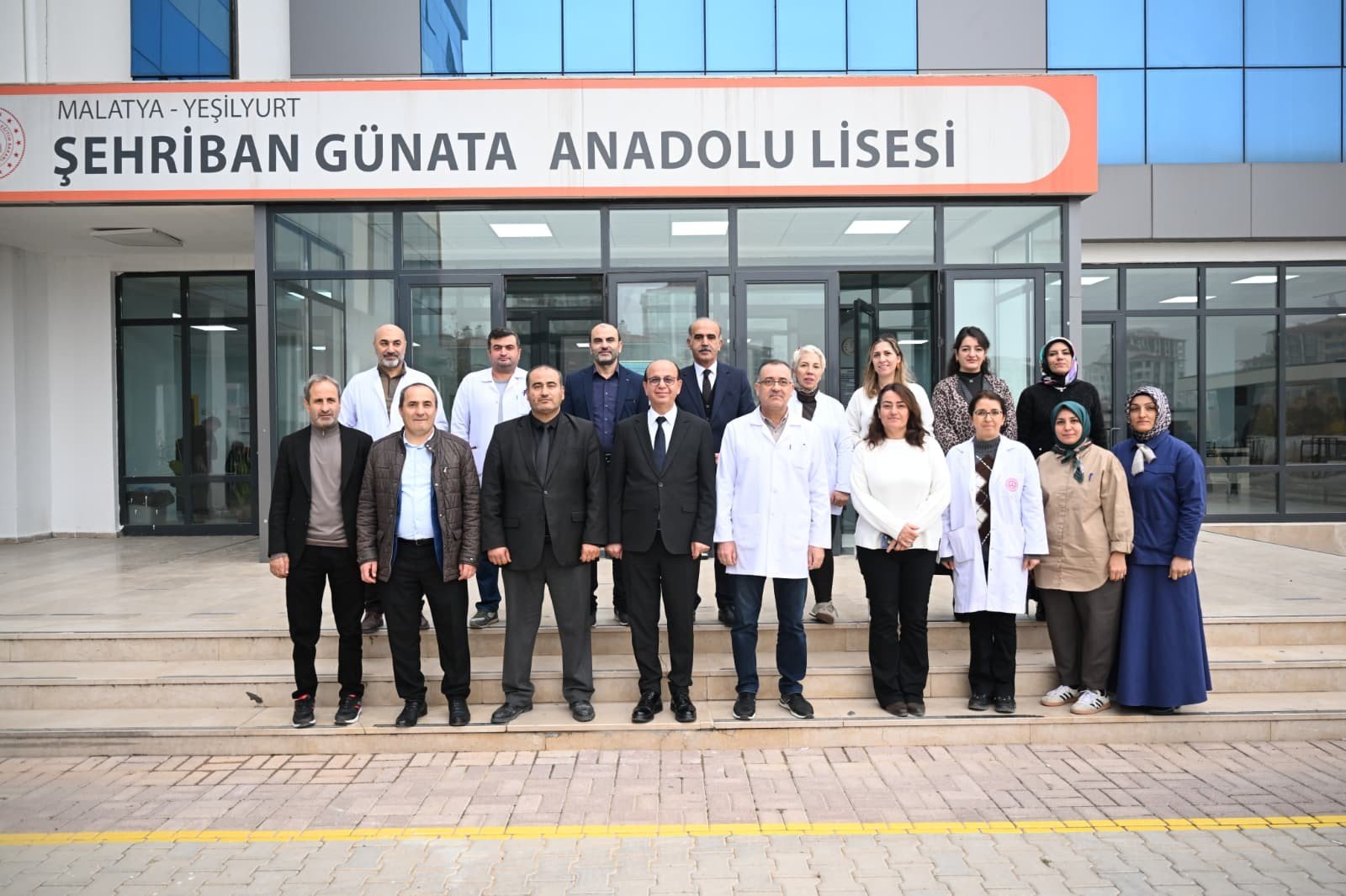 Başkan Geçit, eğitimin kahramanlarını unutmadı!