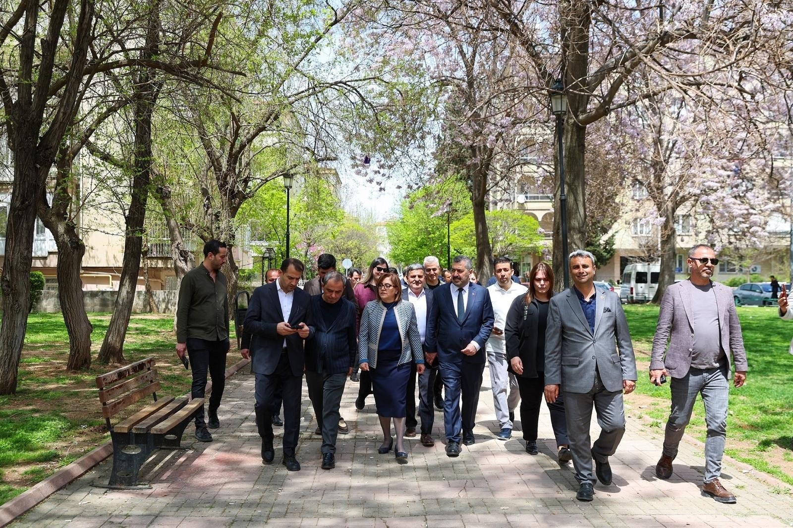 Başkan Şahin çalışmaları yerinde inceledi