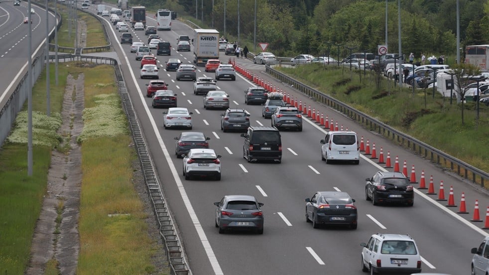 Bayramın 2. günü yollar ne durumda? İşte yurt genelinde yol durumu