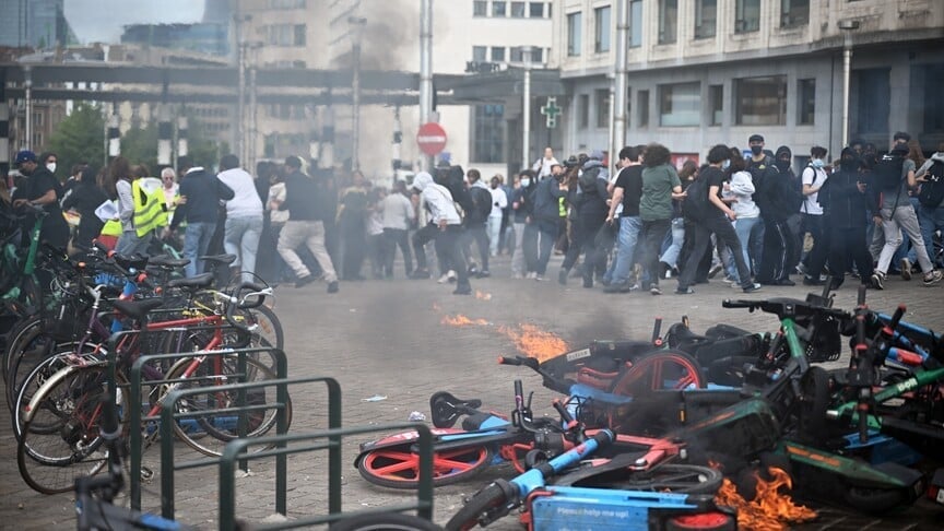 Belçika karıştı! Protestolar sonrası sert açıklamalar geldi