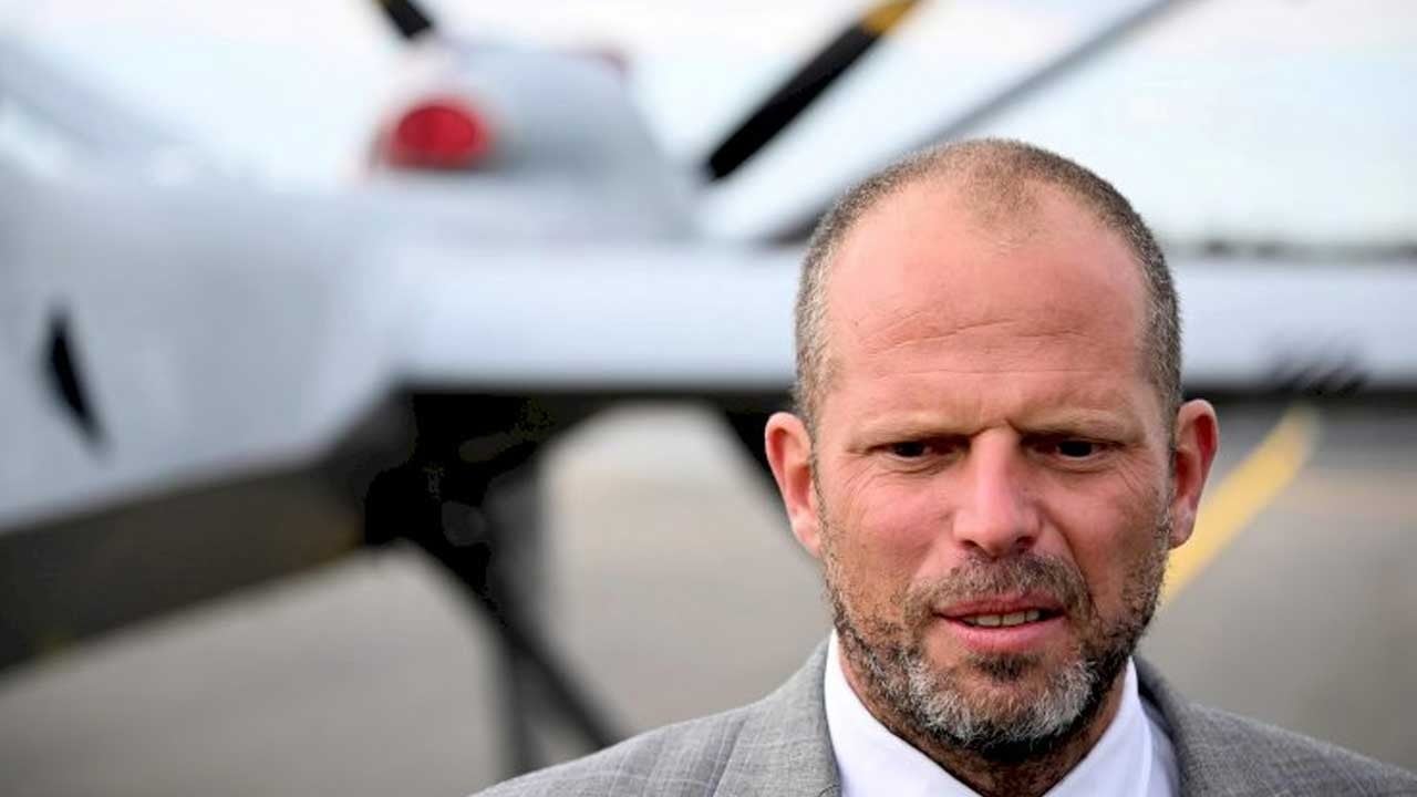 Belçika Savunma Bakanı Francken Avrupa ordusuna soğuk baktı