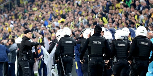 Beşiktaş’a ağır fatura! Tribünlerdeki o tezahüratlar pahalıya patladı