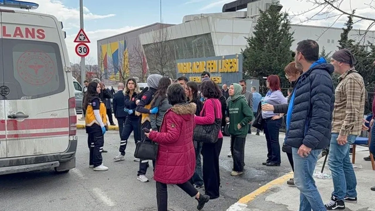 Beylikdüzü’ndeki fen lisesinde patlama! Yaralı öğrenciler var